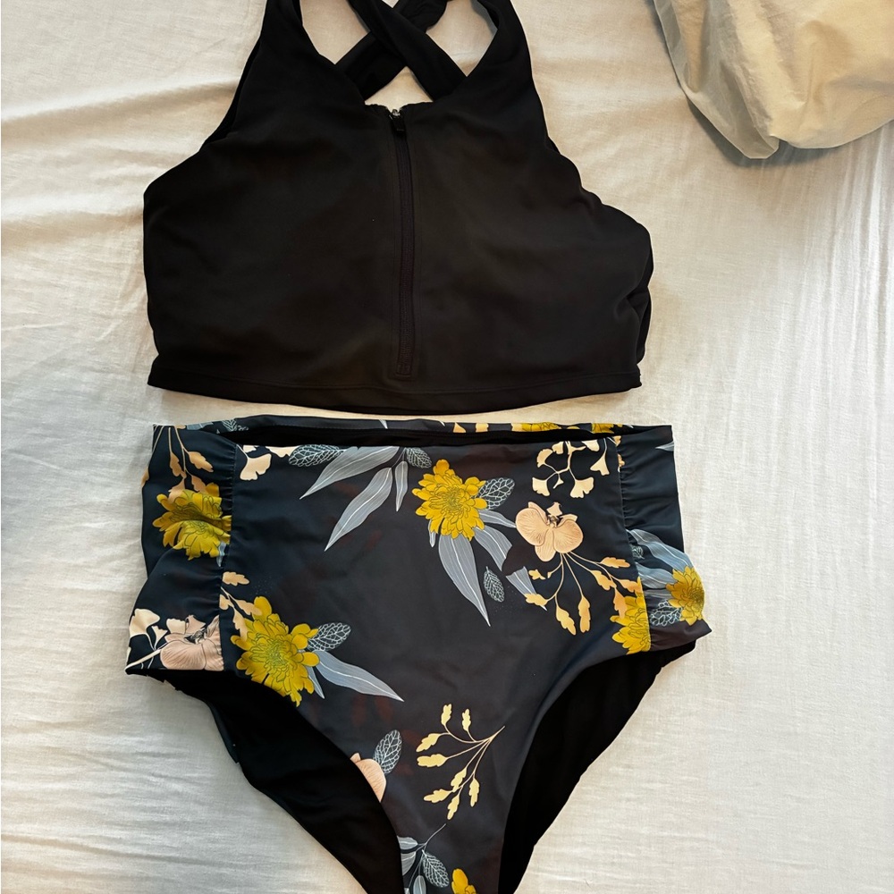 Elegant Black and Floral Women's Bikini Set